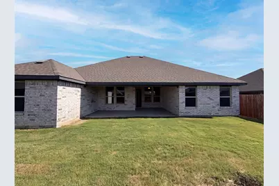 1530 Woodmere Drive, Krum, TX 76249 - Photo 5