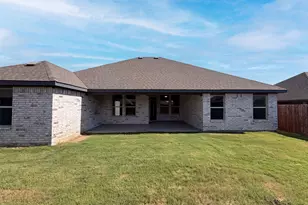 1530 Woodmere Dr, Krum, TX 76249 - Photo 5