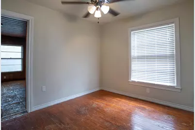 304 Roberts Avenue, Terrell, TX 75160 - Photo 5