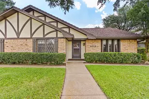 903 Green Rock Dr, Duncanville, TX 75137 - Photo 1