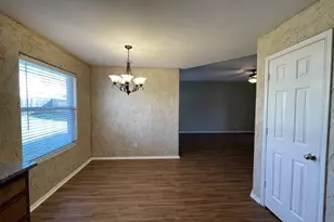 2504 Buffalo Run, Burleson, TX 76028 - Photo 7