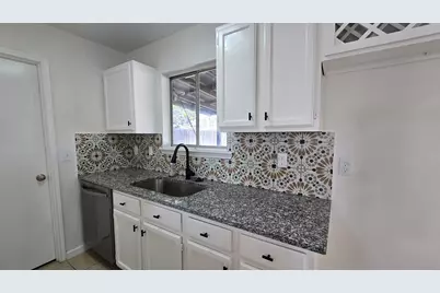 5620 Stone Meadow Lane, Fort Worth, TX 76179 - Photo 17
