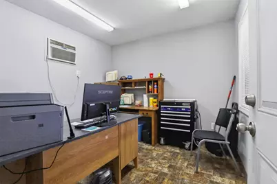 1605 S Main Street #A, Cleburne, TX 76033 - Photo 5