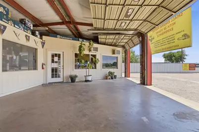 1605 S Main Street #A, Cleburne, TX 76033 - Photo 3