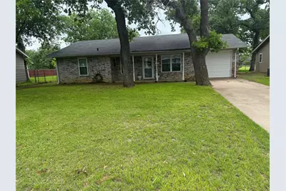 1530 W Groesbeck Street, Stephenville, TX 76401 - Photo 1