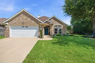 8305 Crystal Ln, North Richland Hills, TX 76182 - Photo 3
