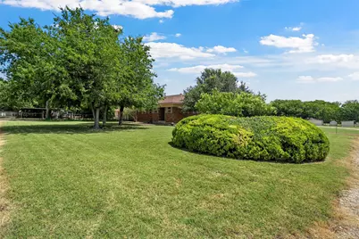 204 Christopher Drive, Bruceville Eddy, TX 76524 - Photo 35