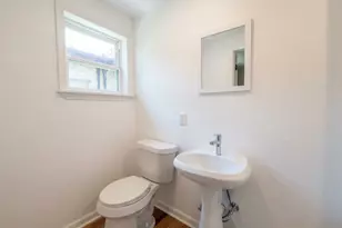 2011 N Houston St, Fort Worth, TX 76164 - Photo 15