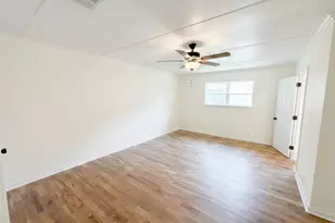 2011 N Houston St, Fort Worth, TX 76164 - Photo 13