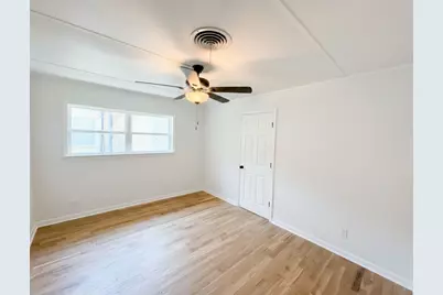 2011 N Houston Street, Fort Worth, TX 76164 - Photo 17