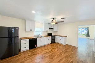 2011 N Houston St, Fort Worth, TX 76164 - Photo 11