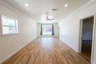 2011 N Houston St, Fort Worth, TX 76164 - Photo 9