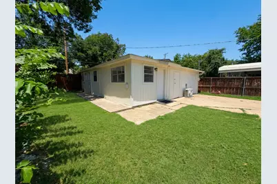 2011 N Houston Street, Fort Worth, TX 76164 - Photo 27