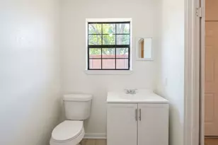 2011 N Houston St, Fort Worth, TX 76164 - Photo 37