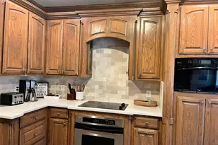 609 Acorn St, Pilot Point, TX 76258 - Photo 19