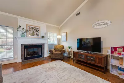 609 Acorn Street, Pilot Point, TX 76258 - Photo 9