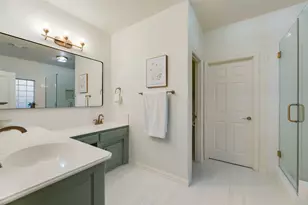 609 Acorn St, Pilot Point, TX 76258 - Photo 15