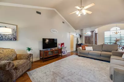 609 Acorn Street, Pilot Point, TX 76258 - Photo 11