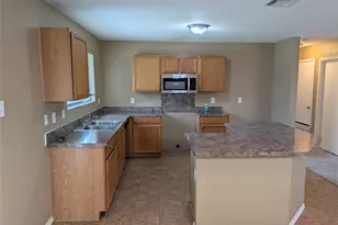 9949 Sparrow Hawk Ln, Fort Worth, TX 76108 - Photo 9