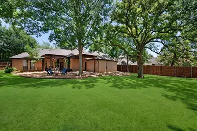 8337 Thornhill Drive, North Richland Hills, TX 76182 - Photo 31