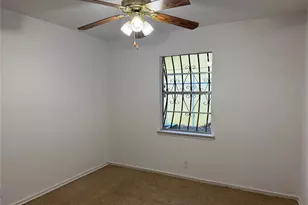 1060 Gardner Rd, Austin, TX 78721 - Photo 15