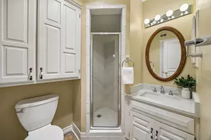 2920 Shady Lake Cir, Carrollton, TX 75006 - Photo 19