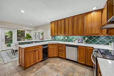 2920 Shady Lake Circle, Carrollton, TX 75006 - Photo 15