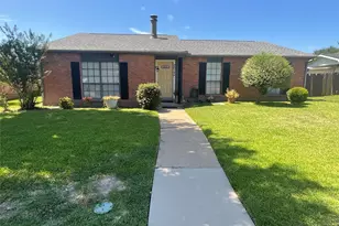 2017 Osage Trail, Grand Prairie, TX 75052 - Photo 3