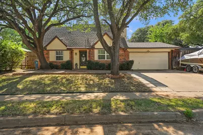 5431 Kings Manor Drive, Lake Dallas, TX 75065 - Photo 3