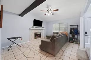 5431 Kings Mnr Dr, Lake Dallas, TX 75065 - Photo 9