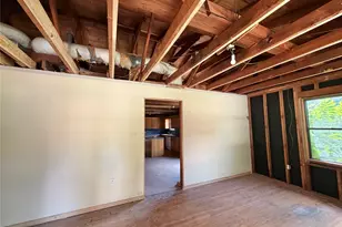 2501 S 27th St, Waco, TX 76706 - Photo 3