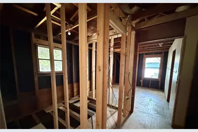 2501 S 27th Street, Waco, TX 76706 - Photo 5