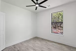 4711 Elizabeth St, Granbury, TX 76048 - Photo 27