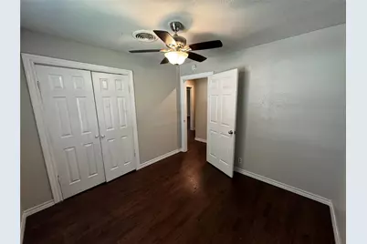 2009 Cloverdale Street, Arlington, TX 76010 - Photo 15