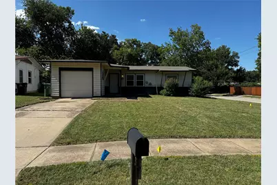 2009 Cloverdale Street, Arlington, TX 76010 - Photo 1