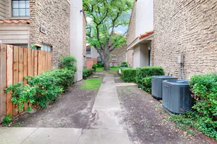 877 Dublin Dr, Richardson, TX 75080 - Photo 3