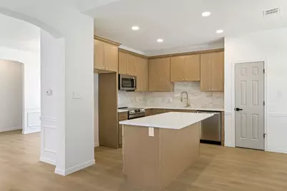 2116 Montclair Lane, Lewisville, TX 75067 - Photo 17