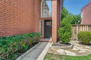 2116 Montclair Ln, Lewisville, TX 75067 - Photo 3