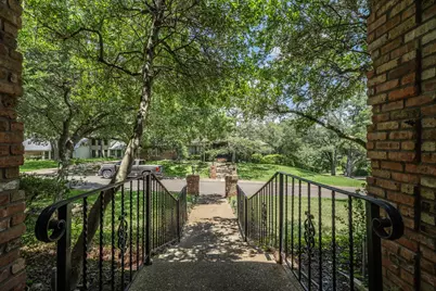 10000 Stony Point Drive, Woodway, TX 76712 - Photo 3
