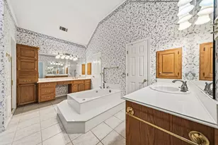10000 Stony Point Dr, Woodway, TX 76712 - Photo 17