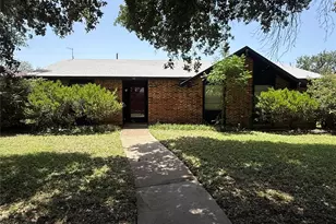 1518 Carnation Dr, Lewisville, TX 75067 - Photo 1
