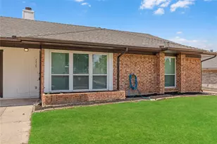 2429 Chestnut Way, Bedford, TX 76022 - Photo 3