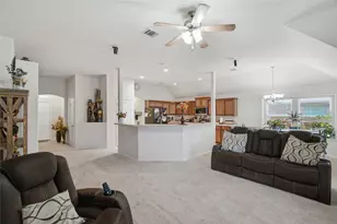 1516 Baslow Ln, Burleson, TX 76028 - Photo 11
