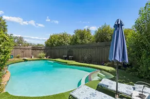 9212 Clover Valley Dr, Dallas, TX 75243 - Photo 19