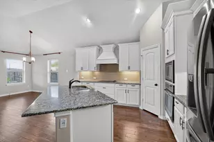 305 Acadia Ln, Forney, TX 75126 - Photo 13