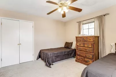 1226 Glen Loch Drive, Irving, TX 75062 - Photo 25