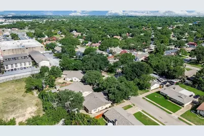 1226 Glen Loch Drive, Irving, TX 75062 - Photo 35
