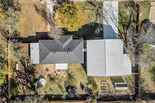 406 N Oak Ln, Tolar, TX 76476 - Photo 39