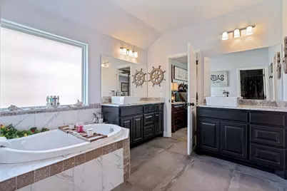 2128 Christine Drive, Granbury, TX 76048 - Photo 17