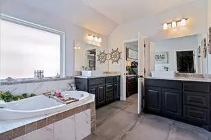 2128 Christine Dr, Granbury, TX 76048 - Photo 17